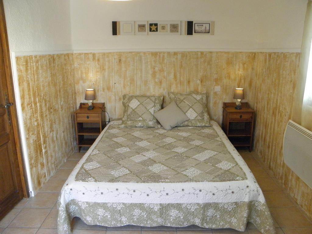 Villa La Magnanerie à Niozelles Extérieur photo